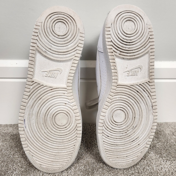 Nike Court Borough Low Triple White Low Top Sneaker Skate Shoes Size Youth 5.5 - Picture 8 of 8